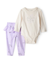 Cargar imagen en el visor de la galería, 'Daddy's Little Princess' Star Print Cotton Long-Sleeve Bodysuit & Pant Set - White/Purple