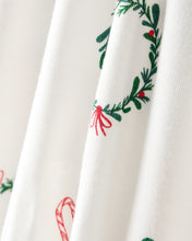 Cargar imagen en el visor de la galería, Wreath Print PurelySoft Long-Sleeve Sleep & Play Pajamas - Ivory
