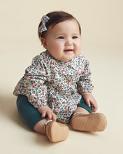 Cargar imagen en el visor de la galería, 3-Piece Floral Long-Sleeve Top & Pant Set