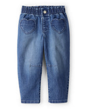 Cargar imagen en el visor de la galería, Heart Pocket Barrel Jeans - Blue