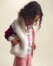 Cargar imagen en el visor de la galería, Toddler Girl Teddy Fleece Vest - Cream/Pink
