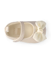 Cargar imagen en el visor de la galería, Baby Girl Mary Jane Dress Shoes - Cream