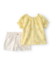 Cargar imagen en el visor de la galería, 2-Piece Shell Top &amp; Short Set - Yellow/White
