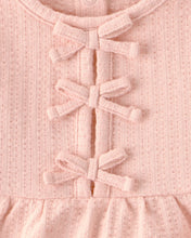 Cargar imagen en el visor de la galería, Baby Girl 3-Piece Floral Top, Bodysuit &amp; Short Set - Pink/Cream
