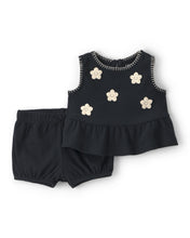 Cargar imagen en el visor de la galería, Conjunto De 2 Piezas Floral Con Playera Bordada Y Short
