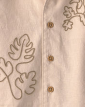Cargar imagen en el visor de la galería, 2-Piece Toucan Embroidered Top &amp; Short Set - Khaki
