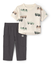 Cargar imagen en el visor de la galería, Conjunto De 2 Piezas Con Playera Y Pantalón De Carritos
