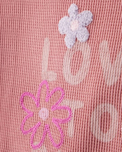 Cargar imagen en el visor de la galería, Love To Play Short-Sleeve Graphic Tee - Pink
