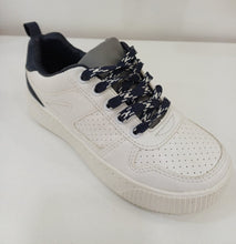 Cargar imagen en el visor de la galería, Sneaker shoes white laces only
